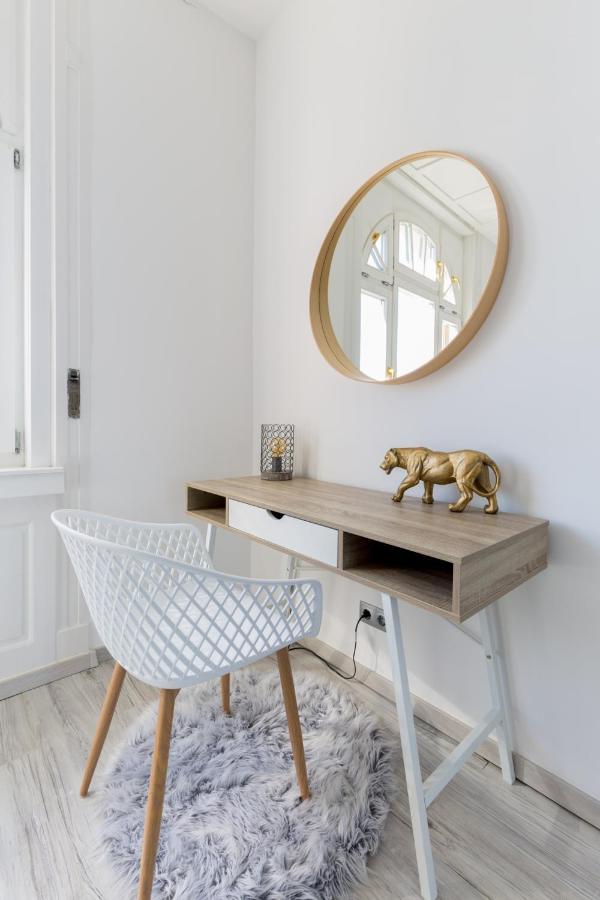 Designer Apartment On The Budapest Broadway With 2Br And Ac المظهر الخارجي الصورة