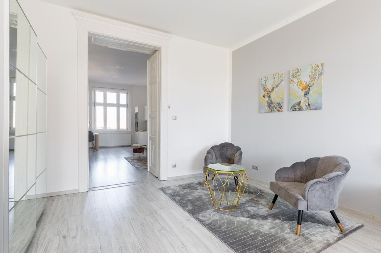 Designer Apartment On The Budapest Broadway With 2Br And Ac المظهر الخارجي الصورة