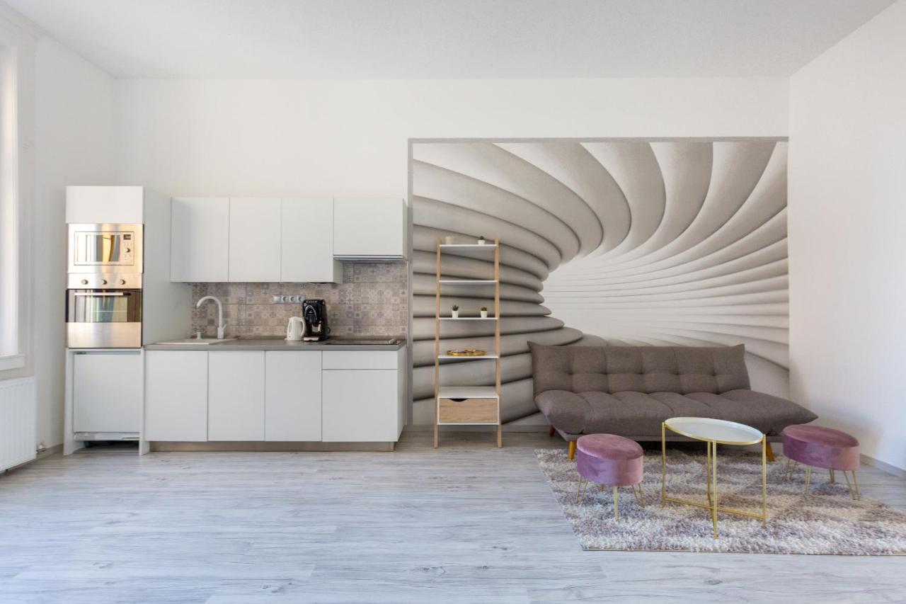 Designer Apartment On The Budapest Broadway With 2Br And Ac المظهر الخارجي الصورة